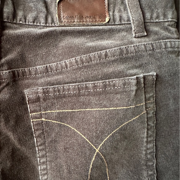 Calvin Klein Short 26” inseam  Stretchy Corduroy Jeans (10) - Picture 7 of 10